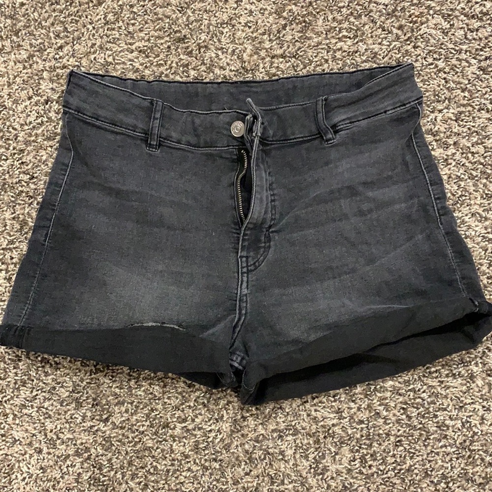 🔥 H&M shorts